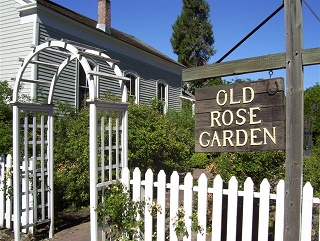 The Old Rose Garden sign in Jacksonville, OR